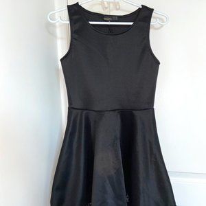 Black medium dress